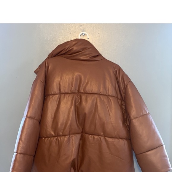 Avec les Files Faux Leather Puffer Saddle NWOT - Picture 5 of 7